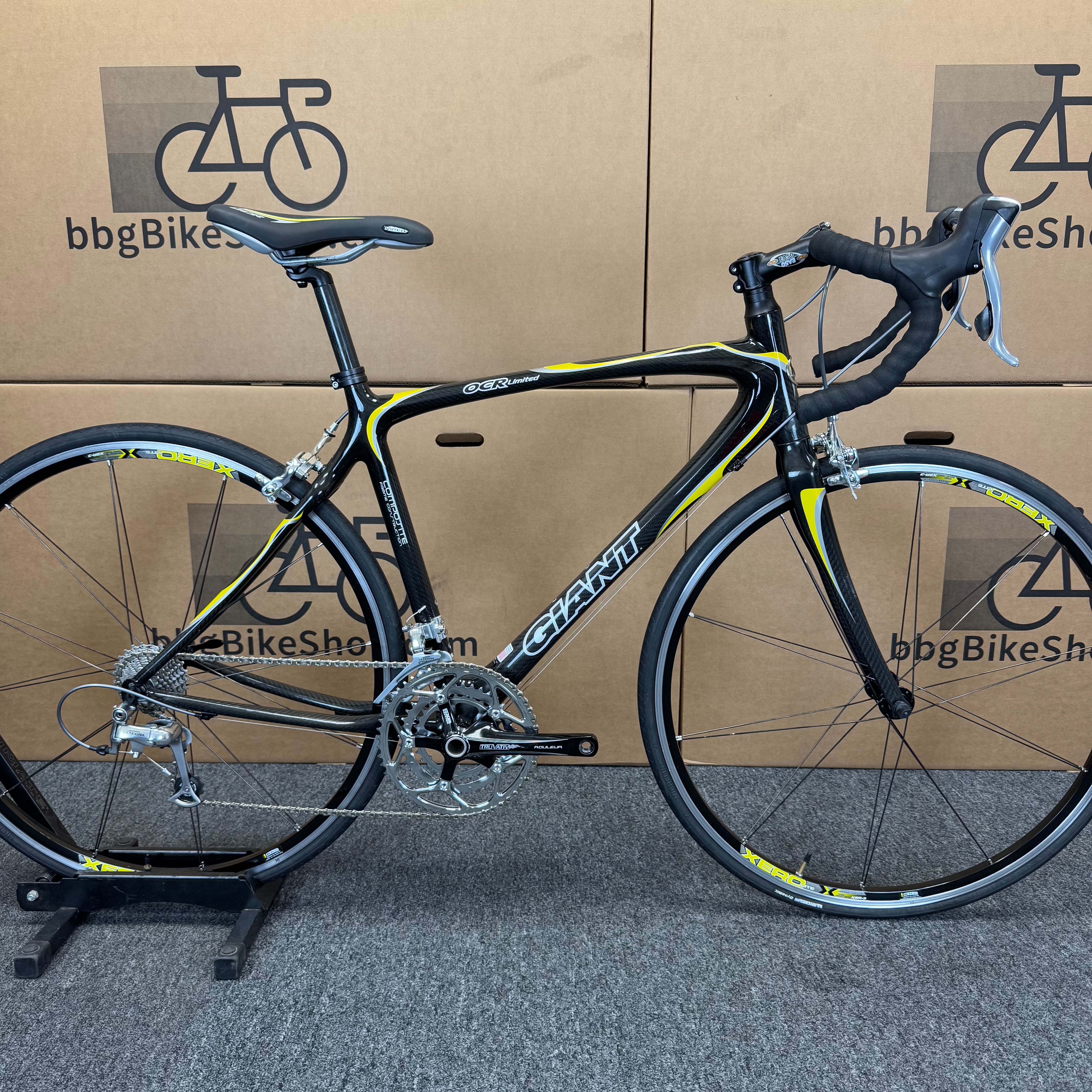 Used Giant OCR Limited, Carbon Fiber Road Bike-2006, Medium 54cm Used Giant OCR Limited, Carbon Fiber Road Bike-2006, Medium 54cm