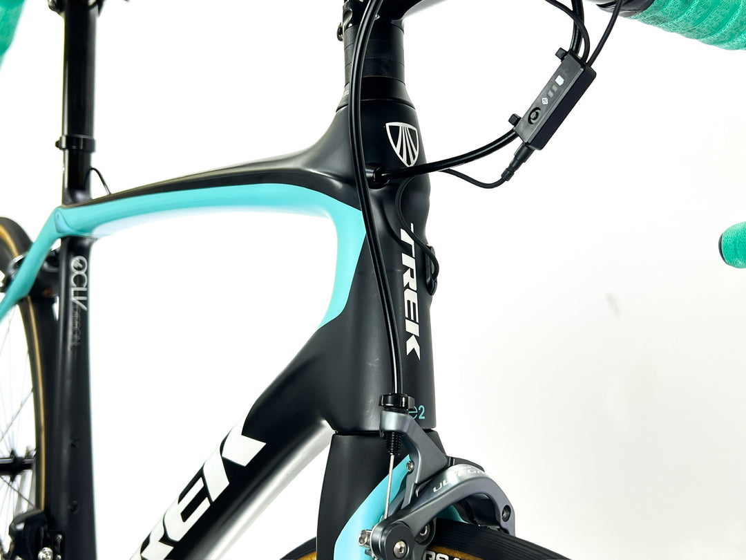 Used Trek Domane 5.9 Di2, Carbon Fiber Road Bike, 11-Spd Ultegra Di2-2014, 56cm