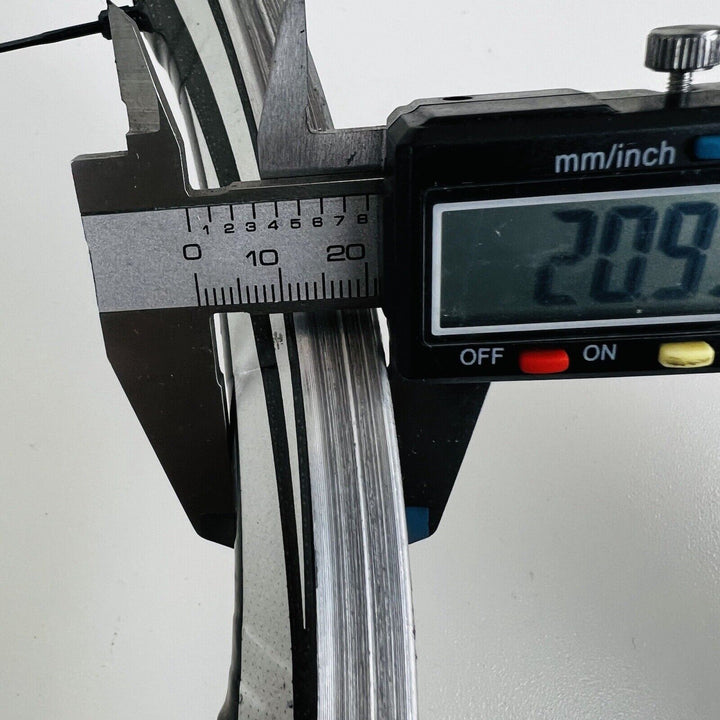 Shimano Dura Ace C24 WH-9000 Carbon Wheelset Shimano/Sram 11 Speed 1,460g