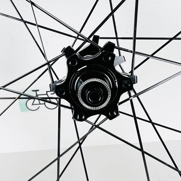 Zipp 303 Firecrest Rim Brake Carbon Wheelset Shimano/Sram 11 Speed 1,670g