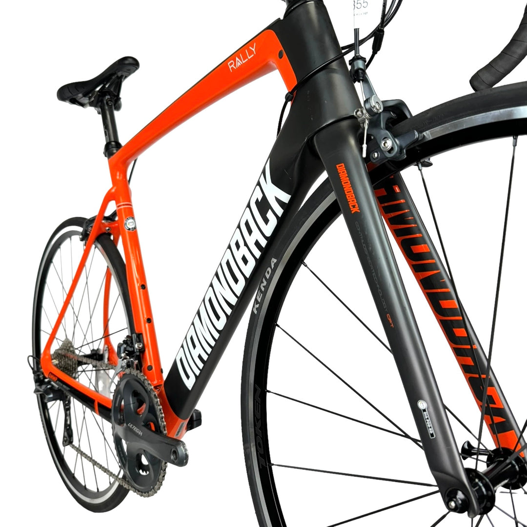 Used Diamondback Podium Equipe Team Rally UHC, 11-Speed Ultegra, Carbon Road Bike, 56cm