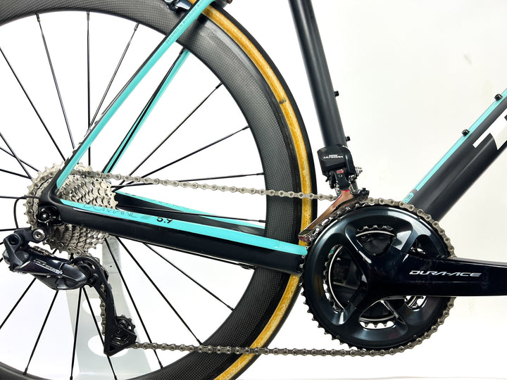 Used Trek Domane 5.9 Di2, Carbon Fiber Road Bike, 11-Spd Ultegra Di2-2014, 56cm
