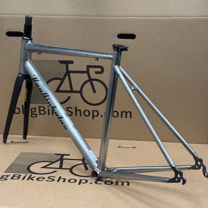 54cm Van Nicholas Titanium Road Frameset with Carbon Fiber Fork