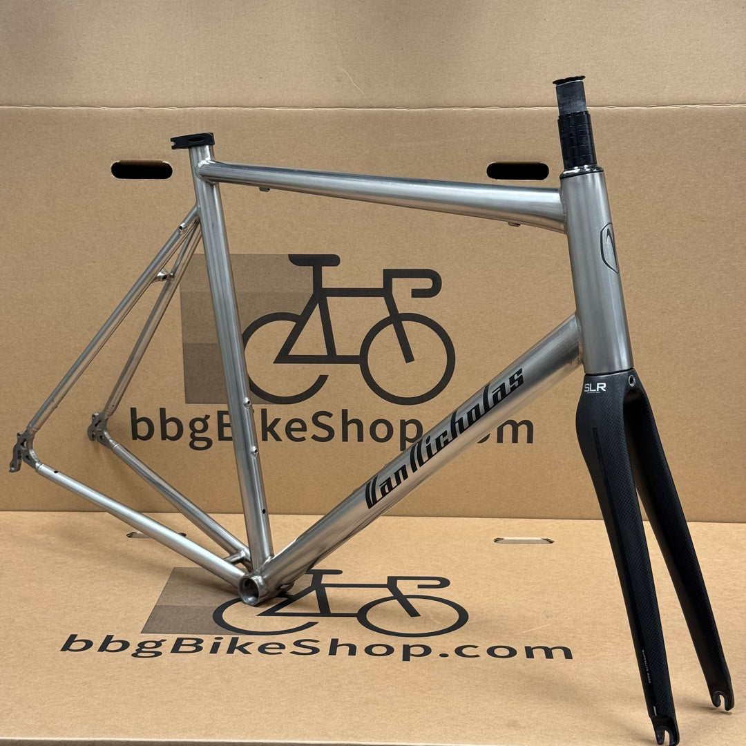 58cm Van Nicholas Titanium Road Frameset with Carbon Fiber Fork