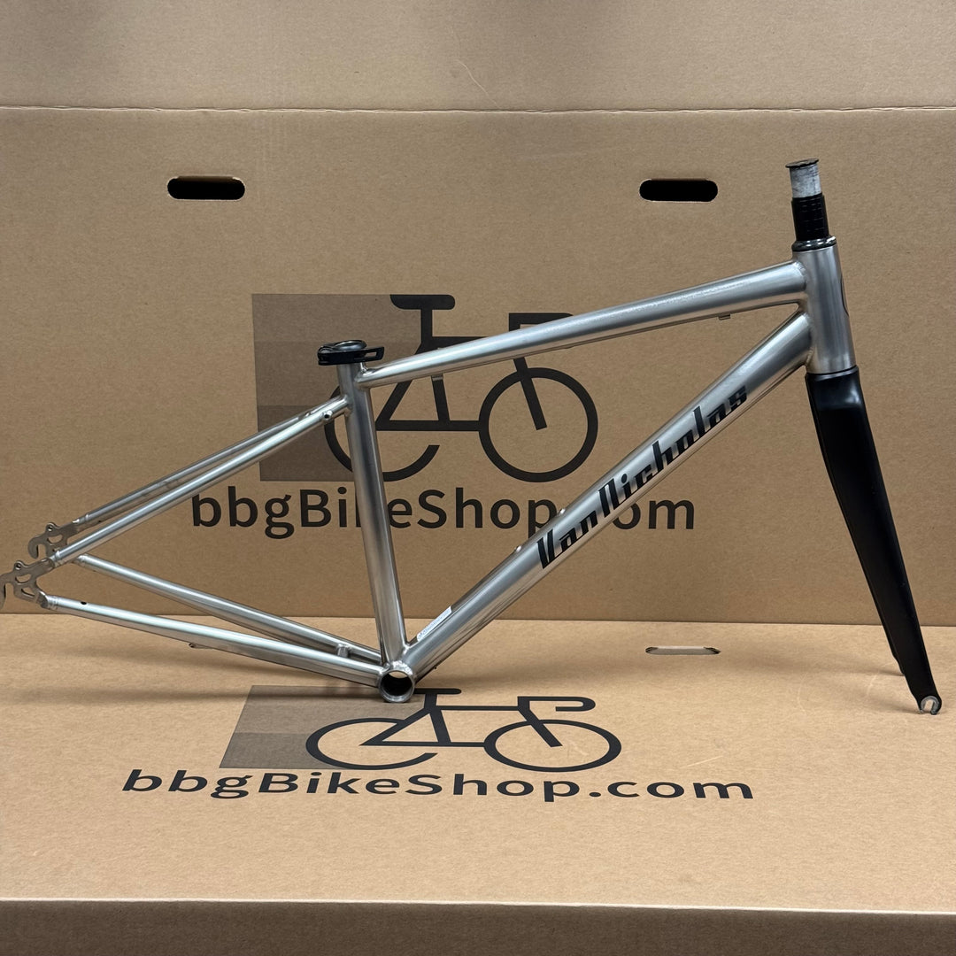 48cm Van Nicholas Titanium Road Frameset with Carbon Fiber Fork