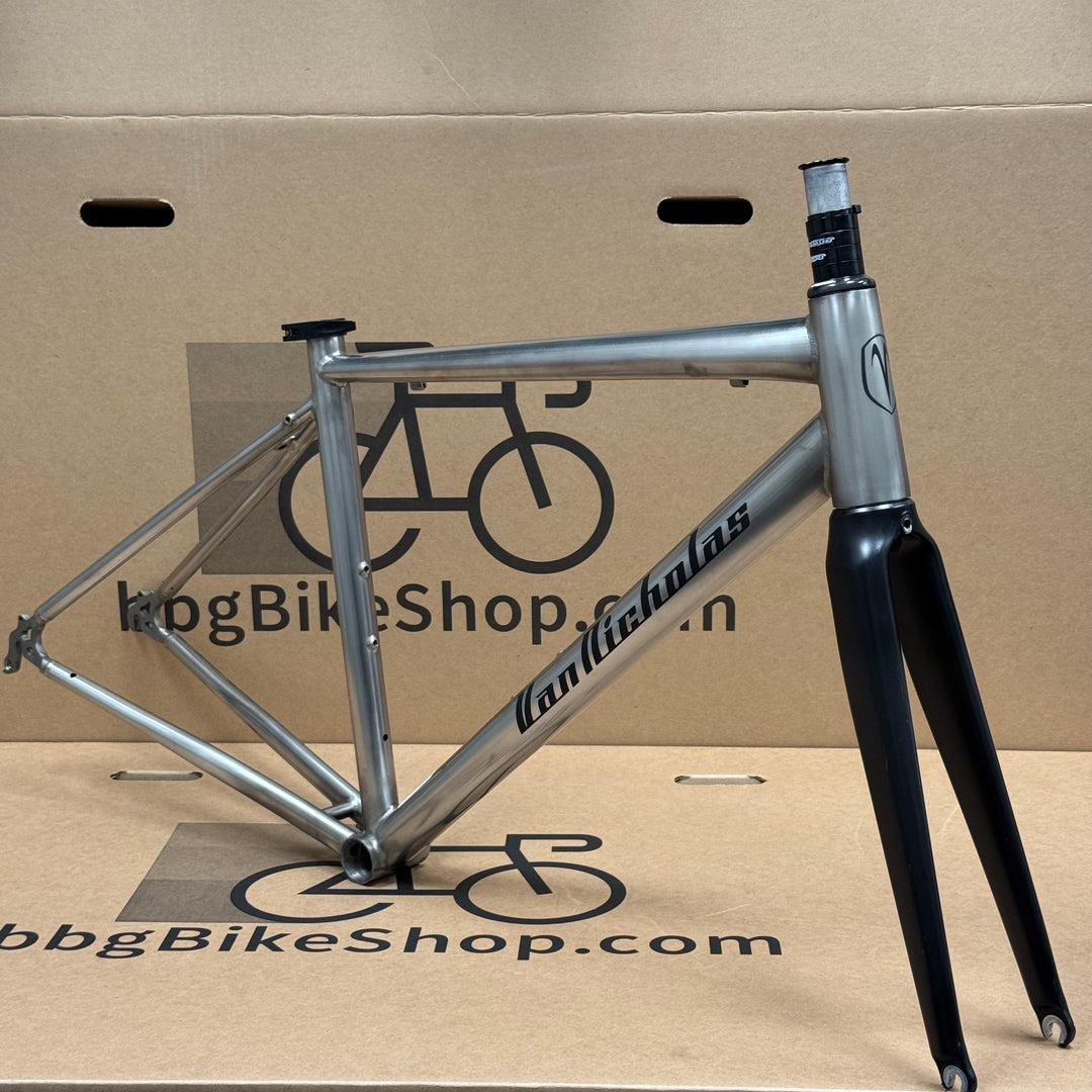 50cm Van Nicholas Titanium Road Frameset with Carbon Fiber Fork