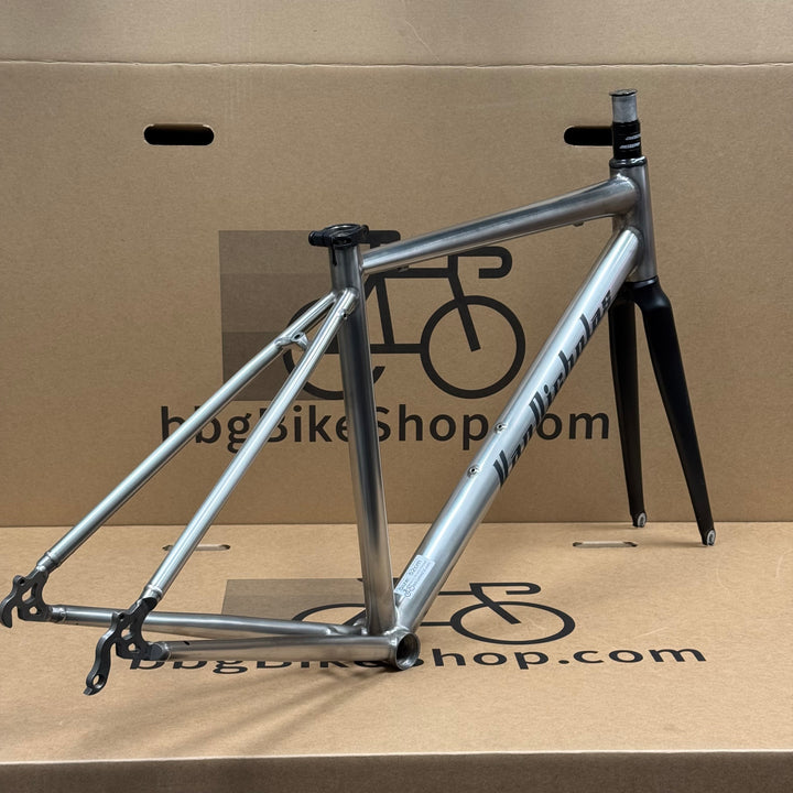 52cm Van Nicholas Titanium Road Frameset with Carbon Fiber Fork