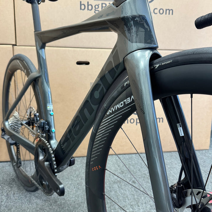 New Bianchi Oltre Comp, Ultegra Di2 12-speed, Carbon Fiber Road Bike-2024, 53cm