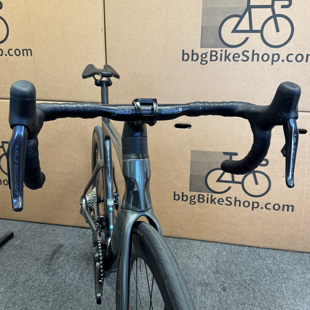 New Bianchi Oltre Comp, Ultegra Di2 12-speed, Carbon Fiber Road Bike-2024, 53cm