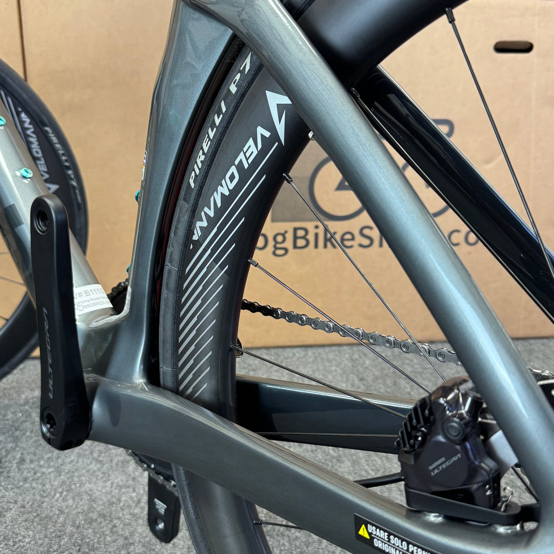 New Bianchi Oltre Comp, Ultegra Di2 12-speed, Carbon Fiber Road Bike-2024, 53cm