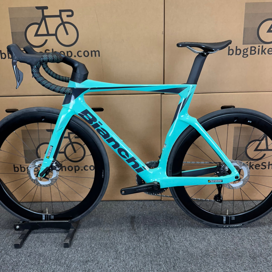 New Bianchi Oltre Comp, Ultegra Di2 12-speed, Carbon Fiber Road Bike-2024, 57cm