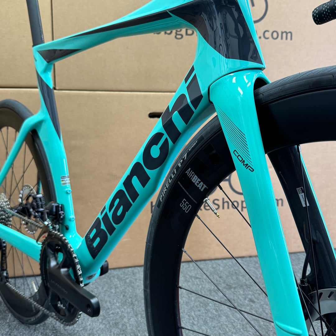 New Bianchi Oltre Comp, Ultegra Di2 12-speed, Carbon Fiber Road Bike-2024, 57cm