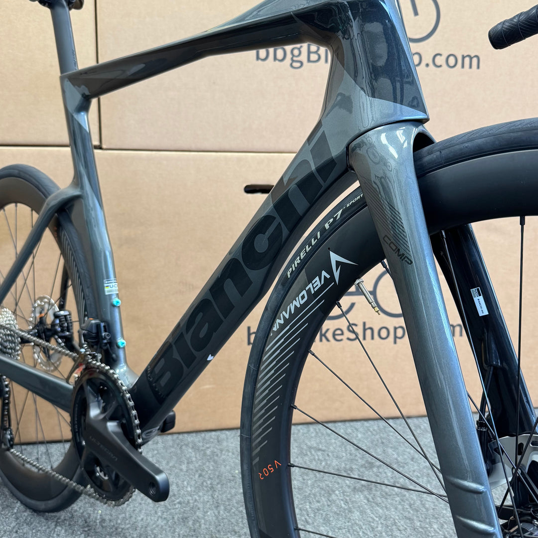 New Bianchi Oltre Comp, Ultegra Di2 12-speed, Carbon Fiber Road Bike-2024, 59cm
