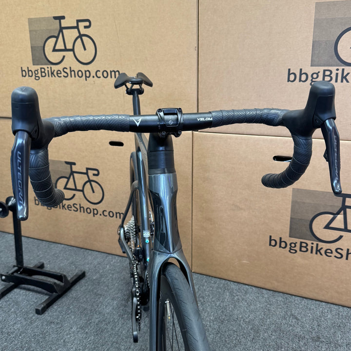 New Bianchi Oltre Comp, Ultegra Di2 12-speed, Carbon Fiber Road Bike-2024, 59cm
