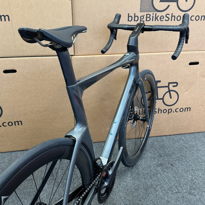 New Bianchi Oltre Comp, Ultegra Di2 12-speed, Carbon Fiber Road Bike-2024, 59cm