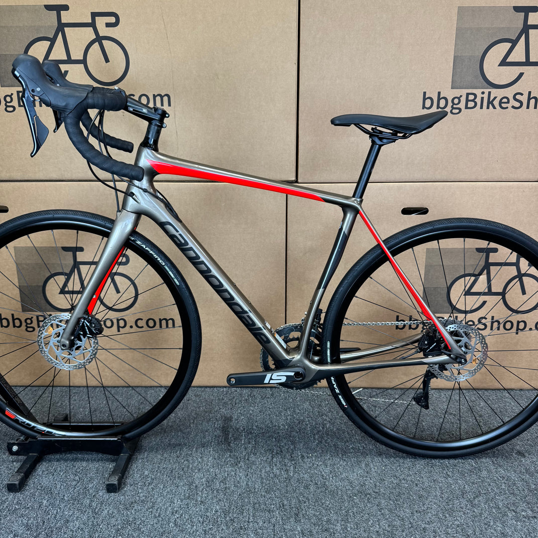 Used Cannondale Synapse Disc, 11-speed, Carbon Fiber Road Bike-2019, 54cm