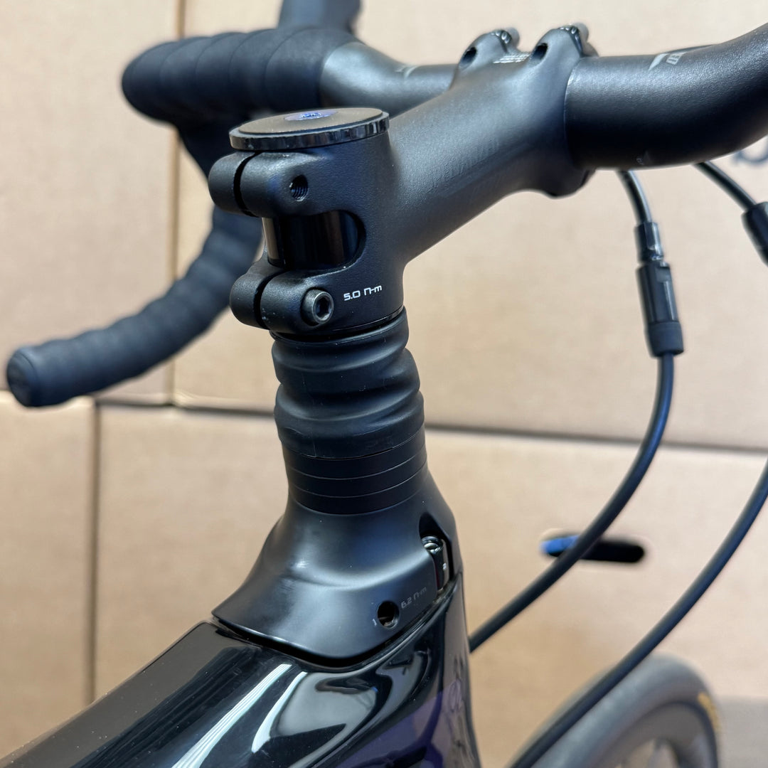 Used Specialized Roubaix Expert Disc, Carbon Fiber Road Bike-2018, 54cm