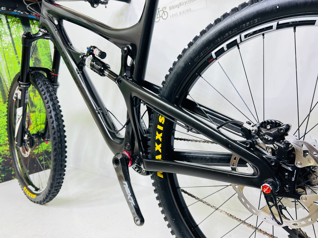 Used Santa Cruz Nomad C Carbon Fiber Mountain Bike-2015, XL