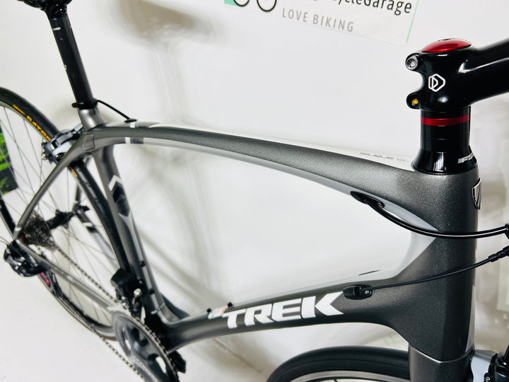 Used Trek Silque SL Women’s, 11-Speed Ultegra Di2, IsoSpeed, Carbon Fiber Road Bike, 54cm