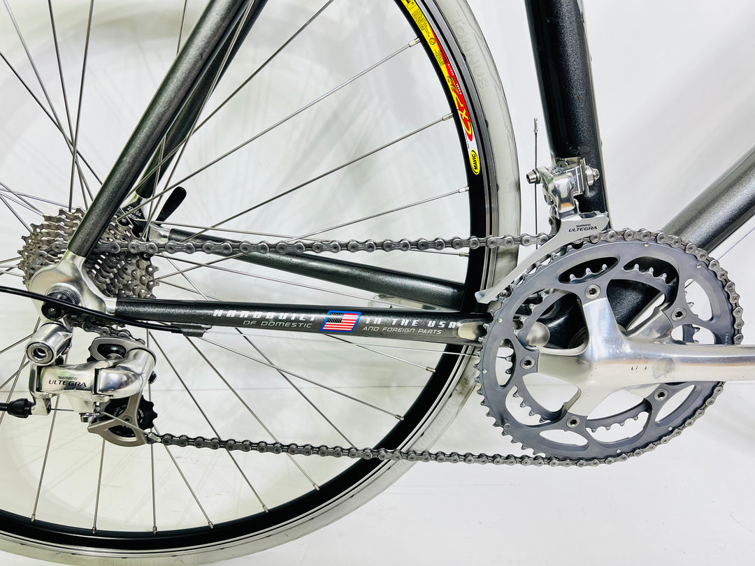 Used Trek 5200 Carbon Fiber Road Bike- 54 cm