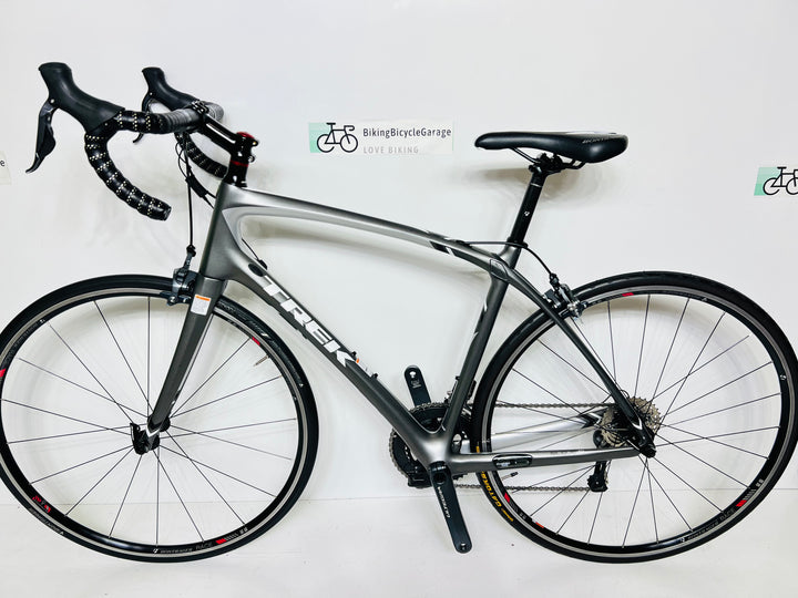 Used Trek Silque SL Women’s, 11-Speed Ultegra Di2, IsoSpeed, Carbon Fiber Road Bike, 54cm
