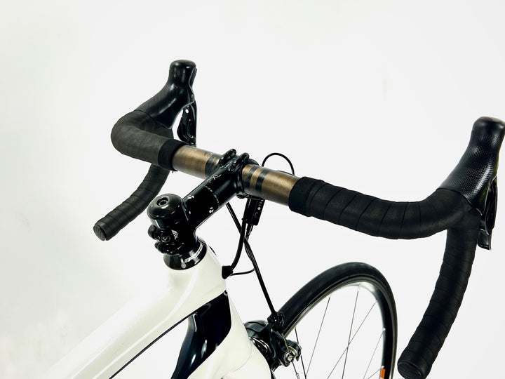 Trek Domane 5.9, Di2 Shimano Ultegra, Carbon Fiber Road Bike-2016, 56cm
