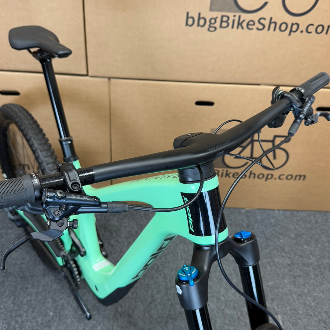 Demo BOLD Unplugged Pro, SRAM GX Eagle AXS, Carbon Fiber Mountain Bike- 2023, Medium