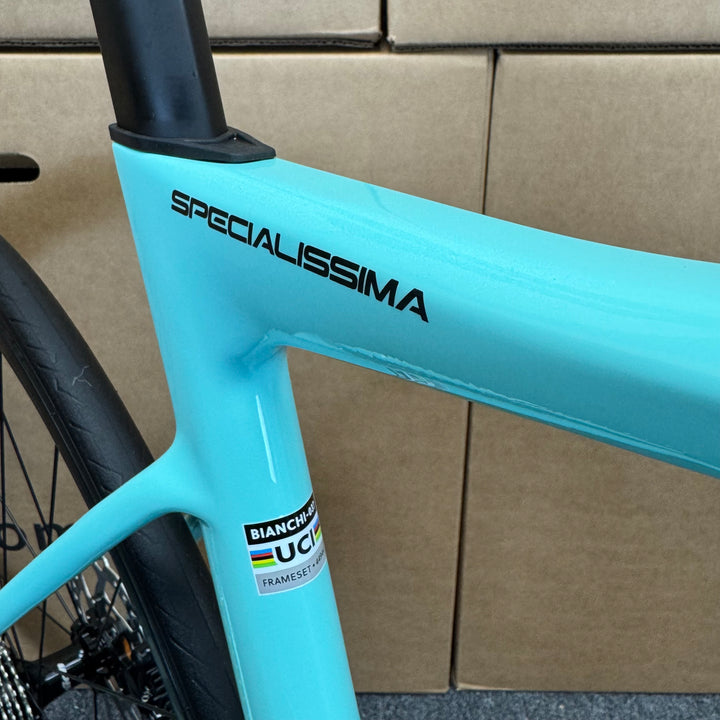 Demo Bianchi Specialissima Comp, 105 Di2, Carbon Fiber Road Bike - 2024, 55cm