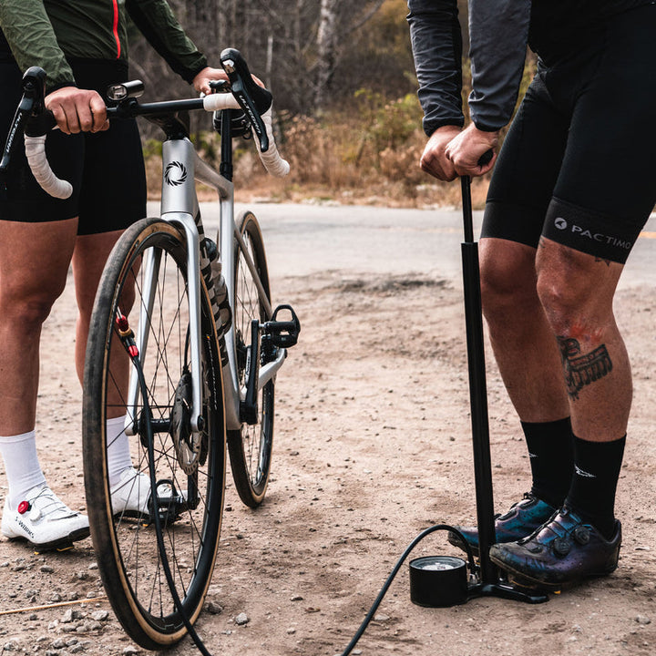 Lezyne Classic Floor Drive 3.5 Pump, Metallic Black