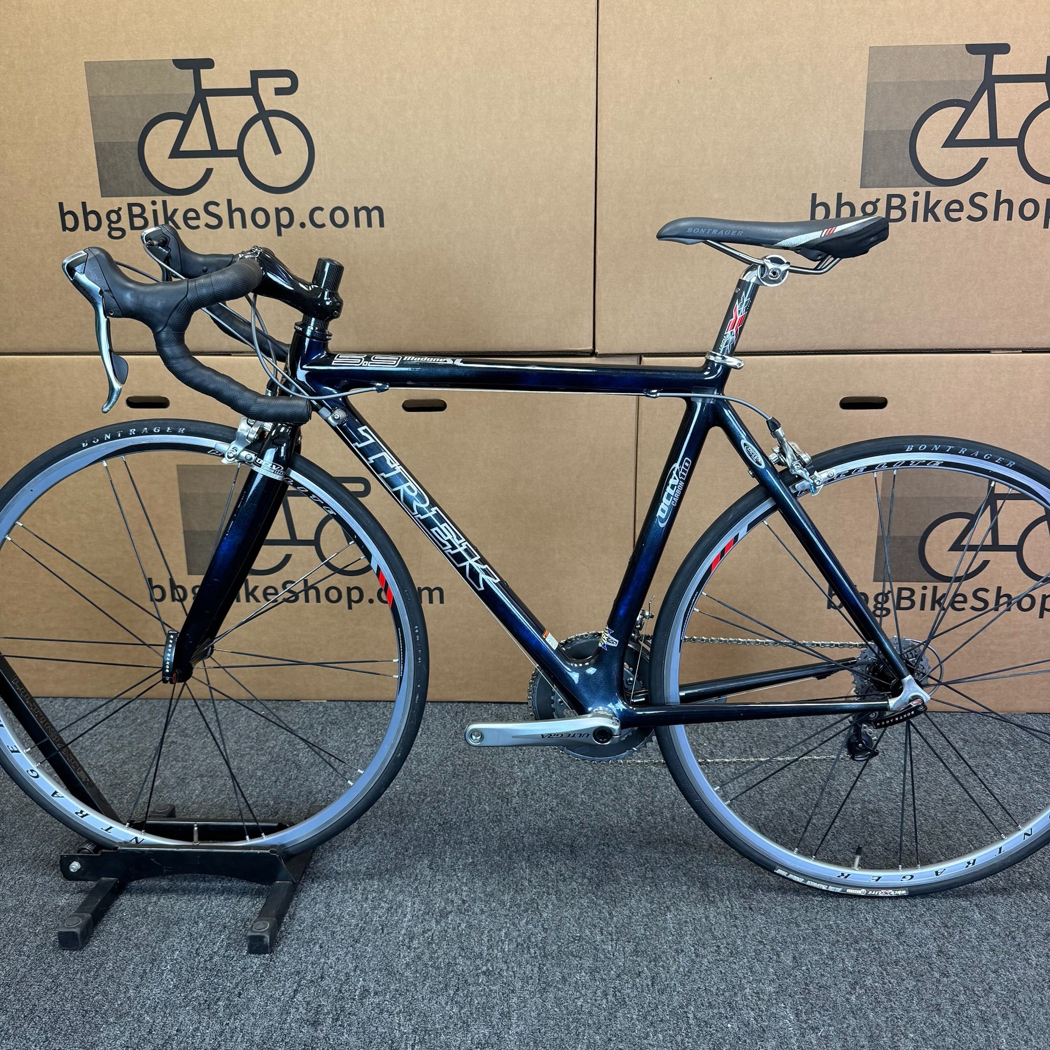 Used Trek Madone SL 5.9, OCLV 110 Carbon Fiber Road Bike-2006