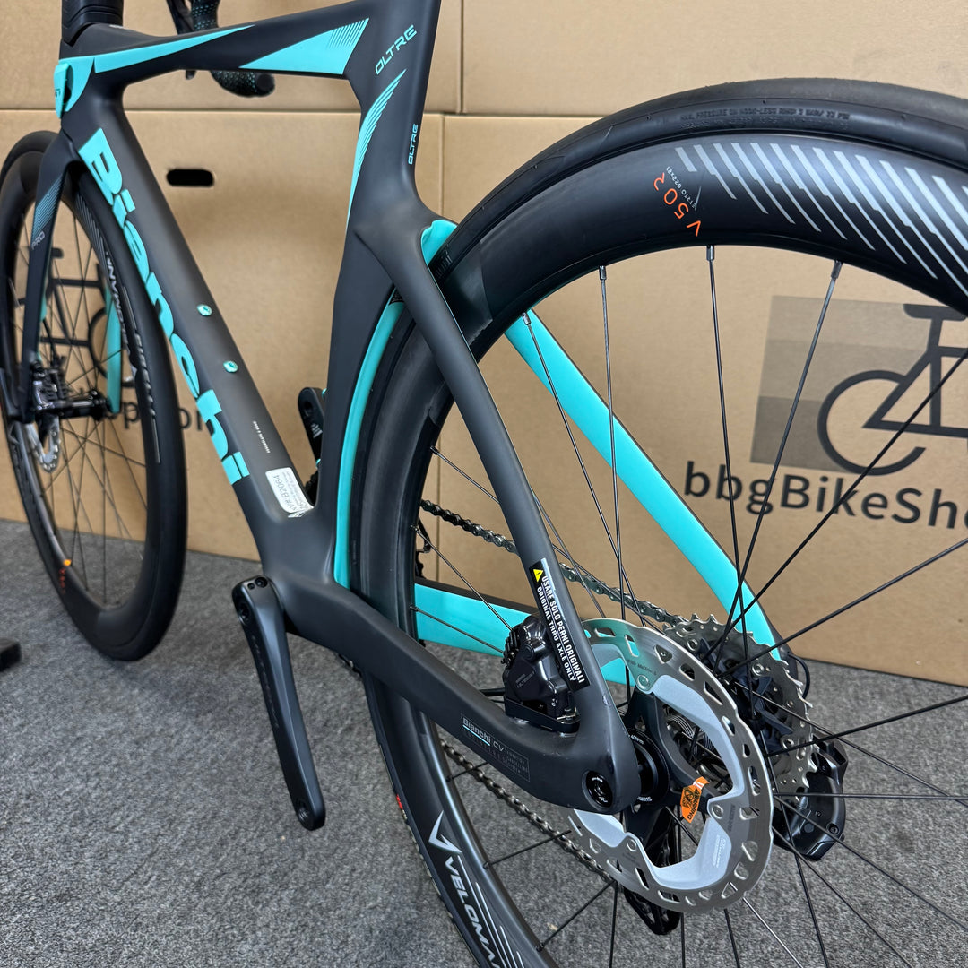 Used Bianchi Oltre Pro, Ultegra Di2 12-Speed, Carbon Road Bike-2024, 50cm