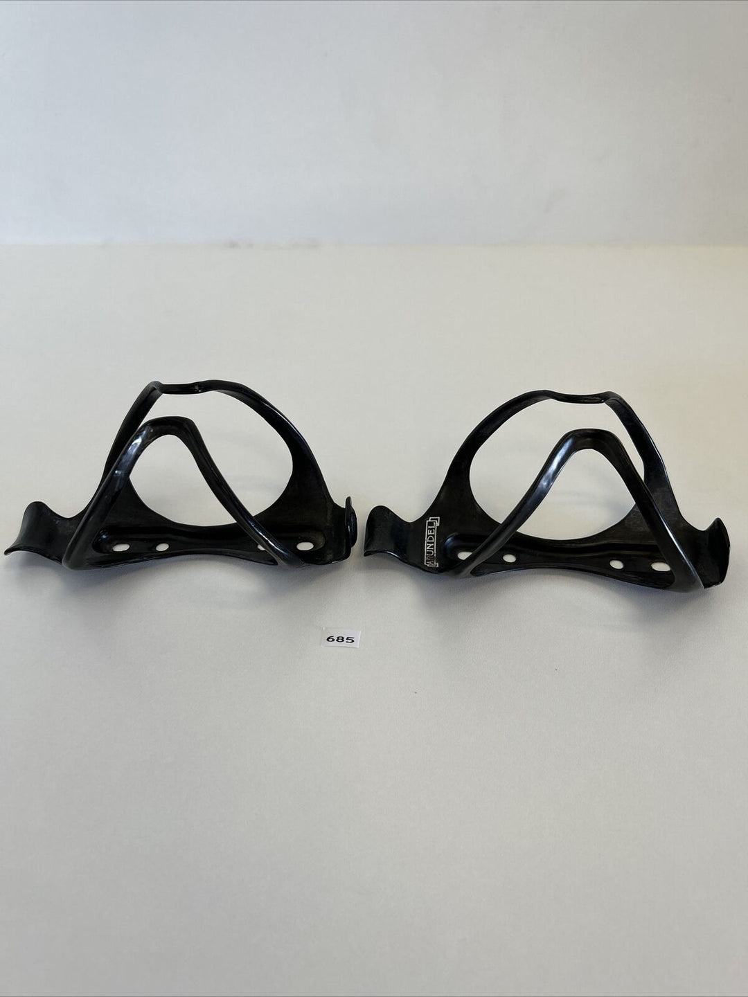 (2) Arundel Mandible Carbon Water Bottle Cages