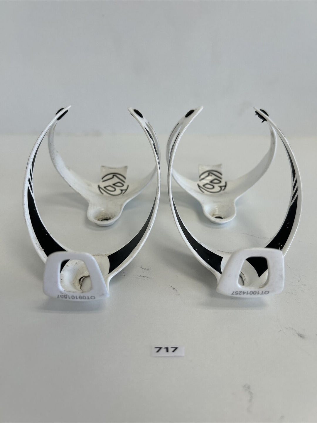 (2) Bontrager RXL Carbon Bottle Cages Glossy White