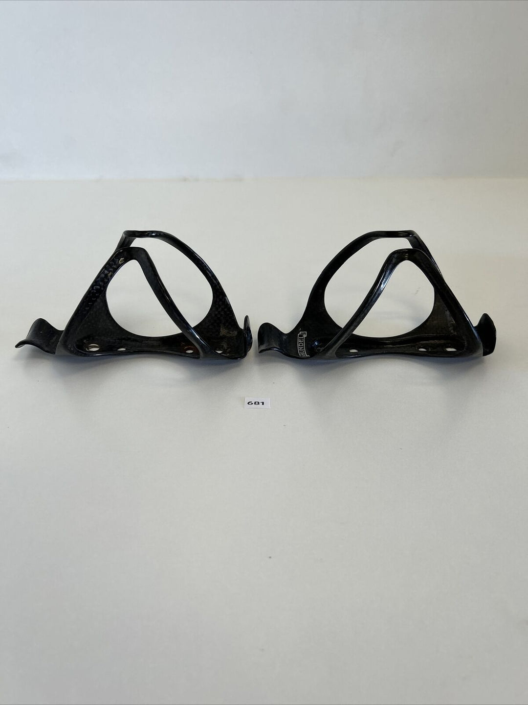 (2) Arundel Mandible Carbon Water Bottle Cages