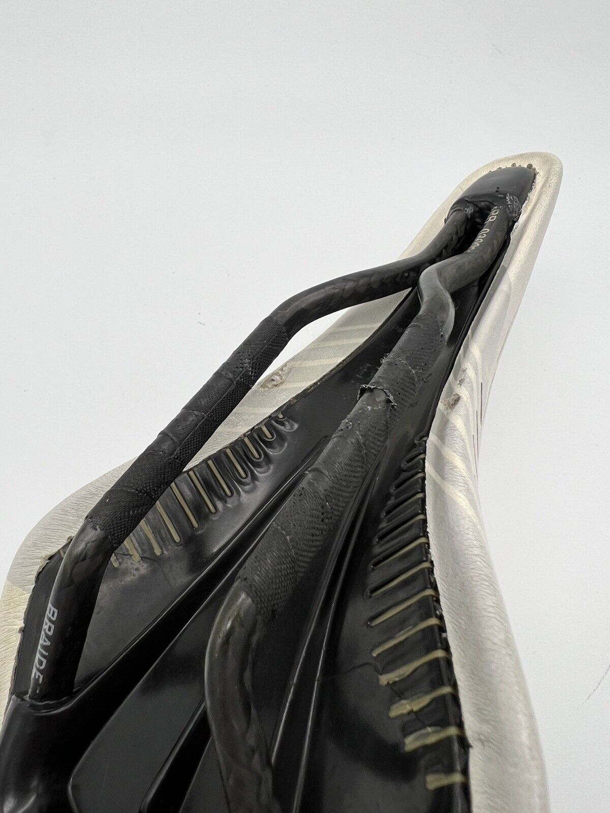 fi'zi:k ARIONE CX Braide Carbon Rails 130mm 180g – BikingBicycleGarage