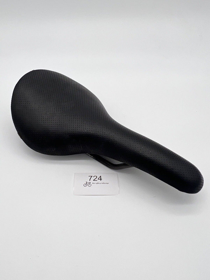 rapha carbon Fined Rails Black saddle 146mm