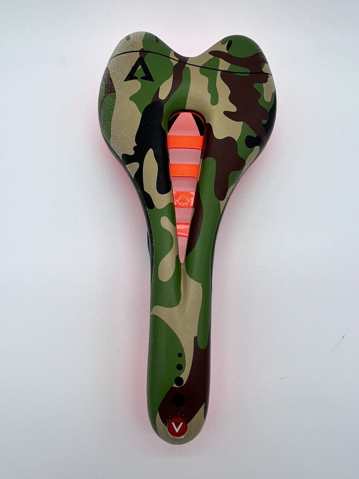 Astute Limited Edition Skylite VT Camouflage Fluo Carbon Rails Saddle 136mm