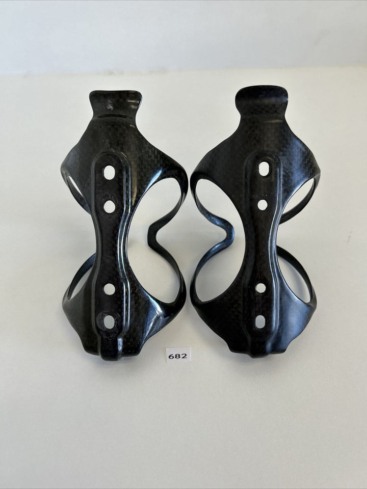 (2) Arundel Mandible Carbon Water Bottle Cages 57g