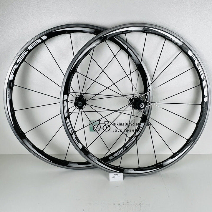 Shimano WH-RS81 Carbon Wheelset Optbal Spokes 11 Speed 1660g