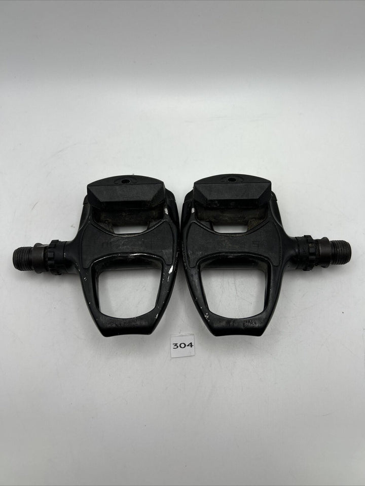 Shimano PD-R540 Clipless Road Bike Pedals-Used