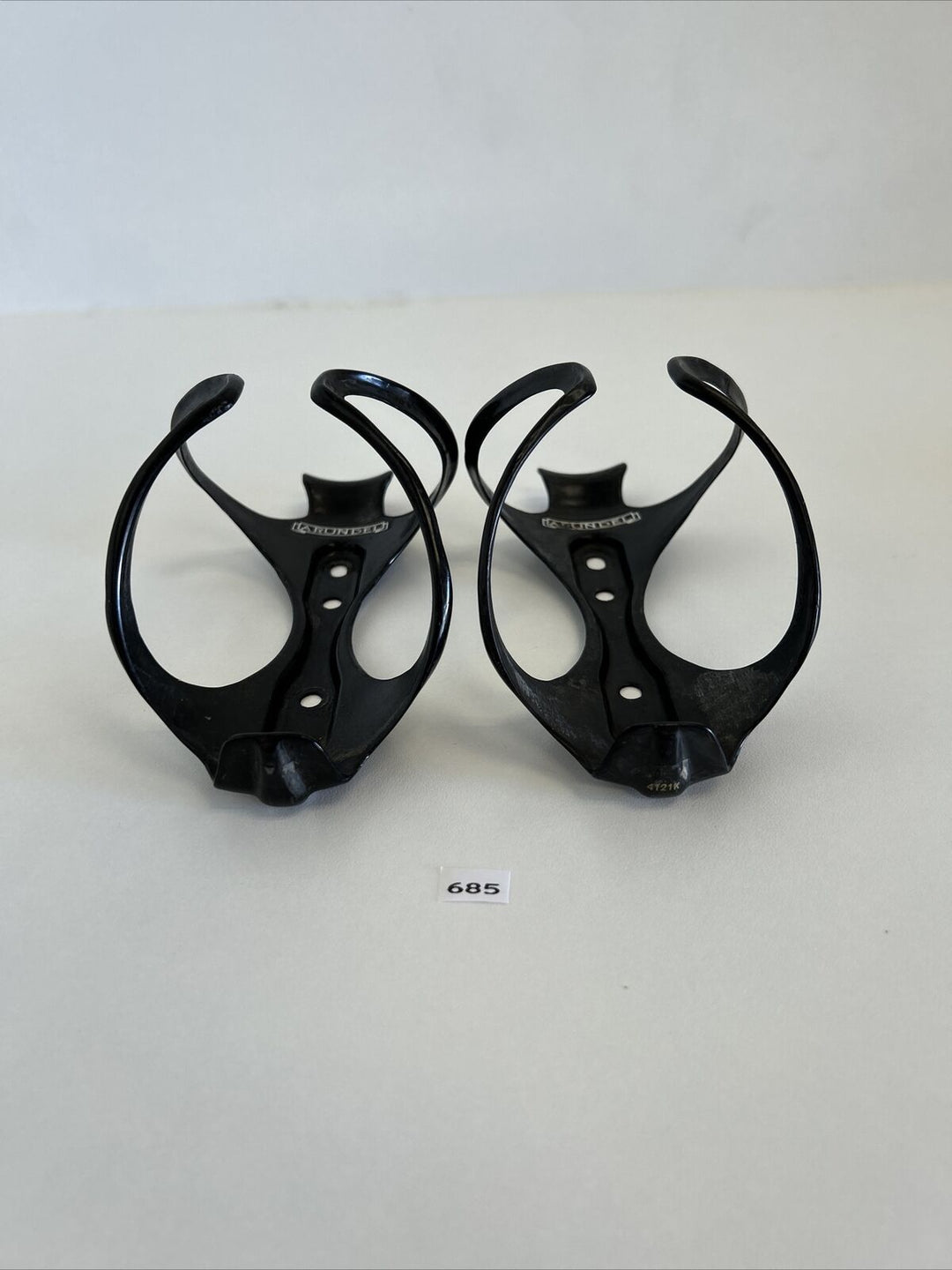 (2) Arundel Mandible Carbon Water Bottle Cages