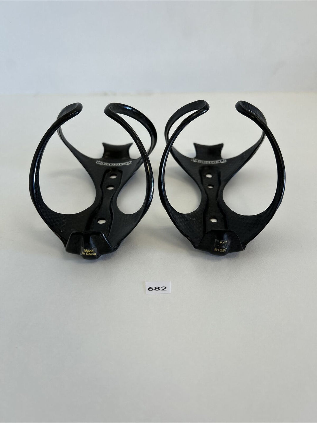 (2) Arundel Mandible Carbon Water Bottle Cages 57g