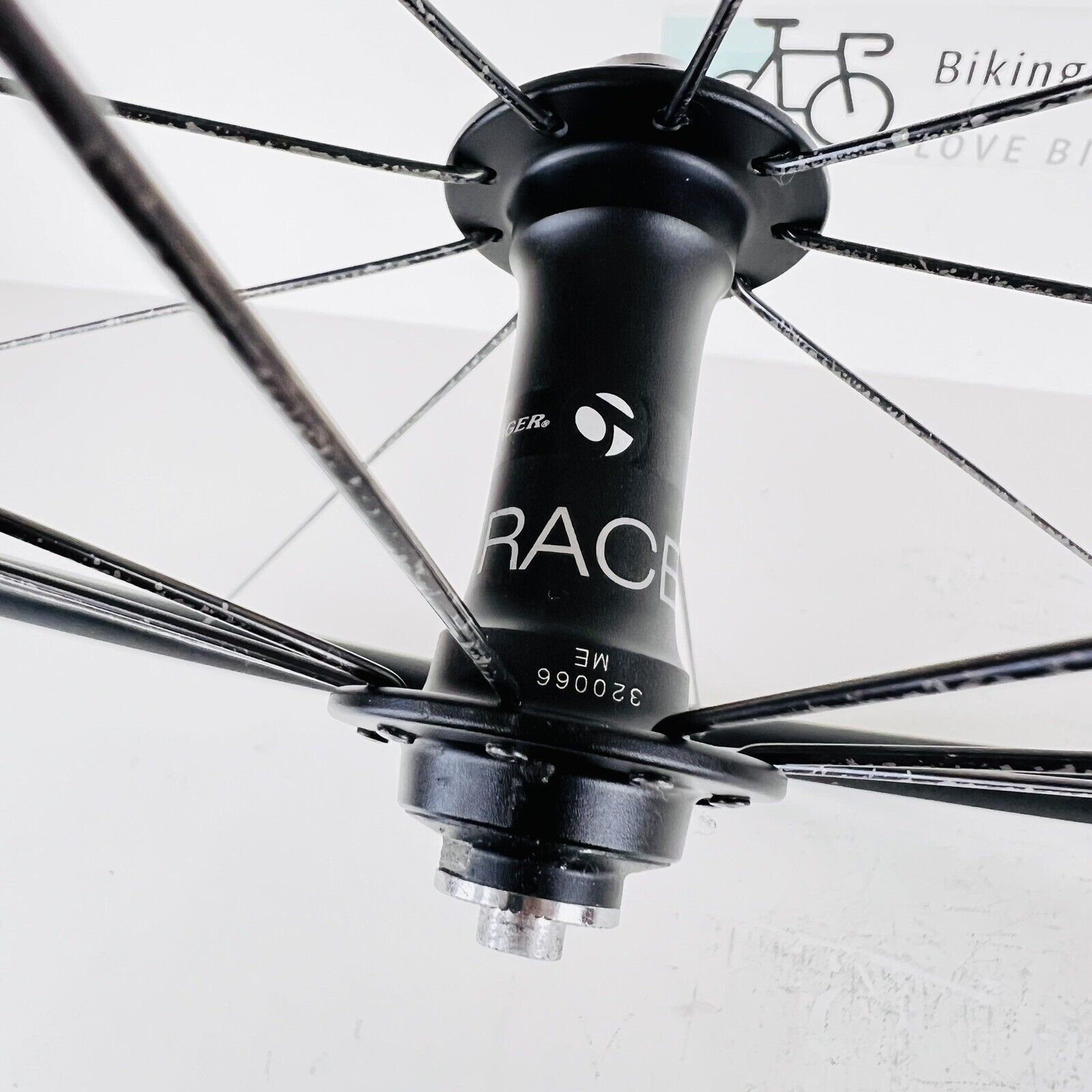 Bontrager Race Rim Brake Clincher Front Road Bike Wheel