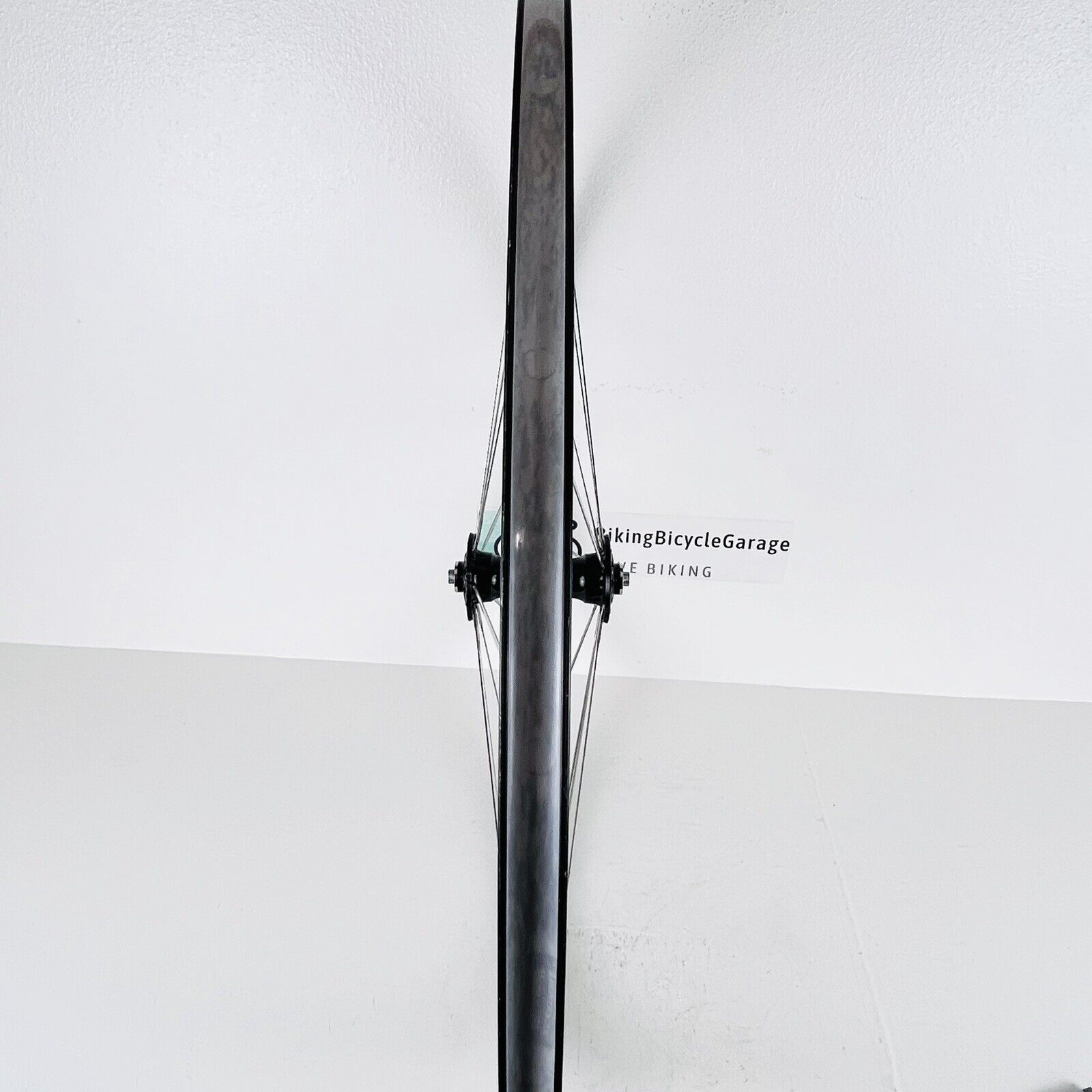 Bontrager RL Rim Brake Front Road Bike Wheel Aluminum QR 100mm Bontrager RL Rim Brake Front Road Bike Wheel Aluminum QR 100mm