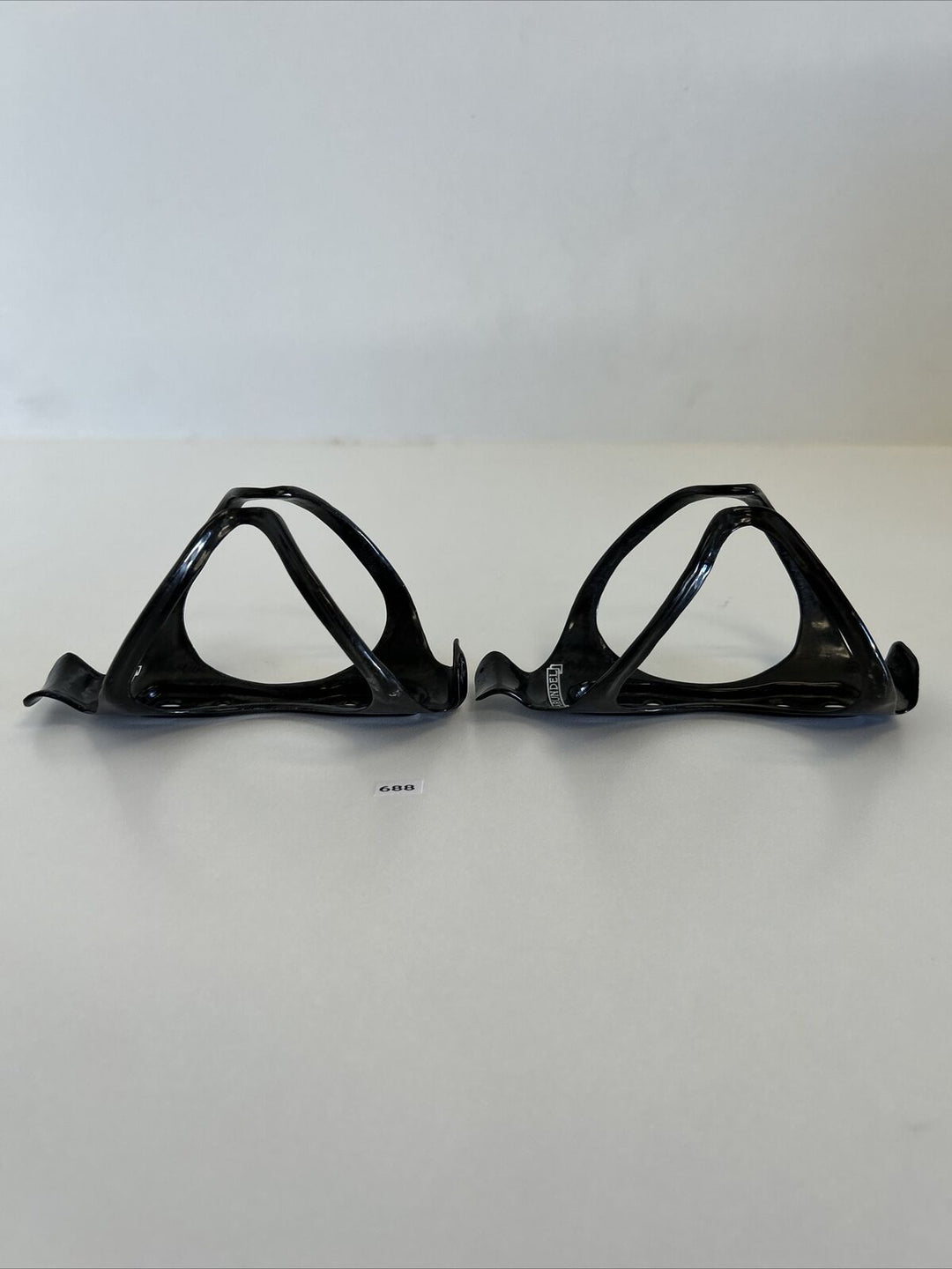 (2) Arundel Mandible Carbon Water Bottle Cages