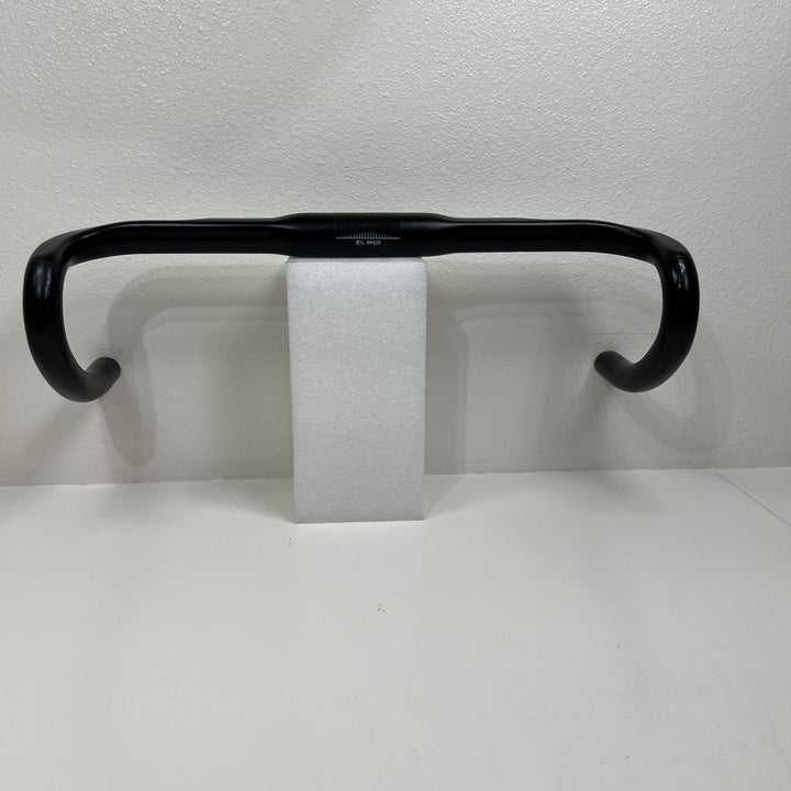 Used Road Carbon Fiber Handlebar, 31.8 mm, 42cm, 207g