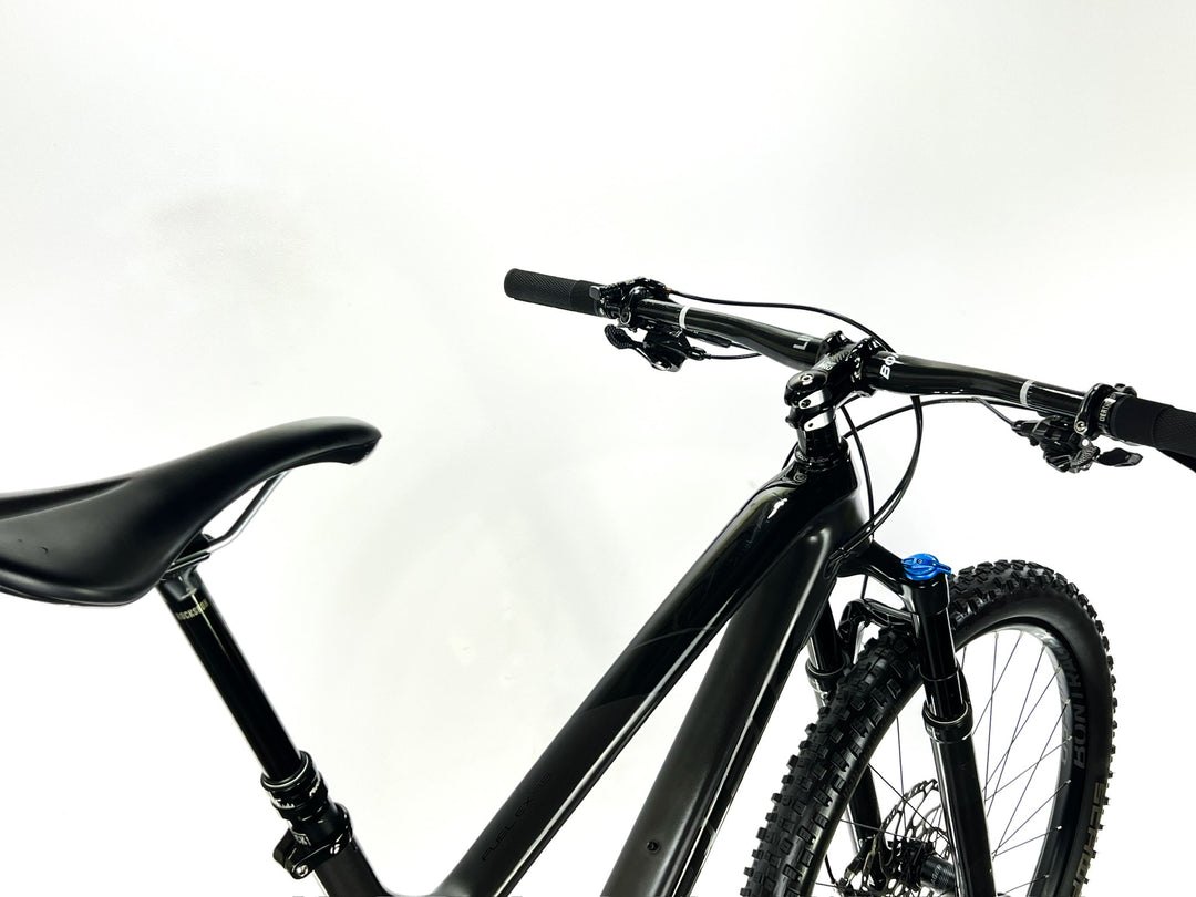 Trek Fuel Ex 9.8, Shimano XT, Carbon Mountain Bike-2018, Large 19,5, MSRP:$5,300