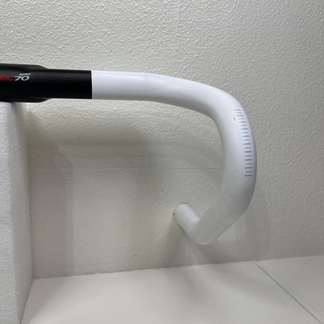 Used Easton EC 70 Aero Carbon Fiber Handlebar, 31.8mm, 44 cm, 240g