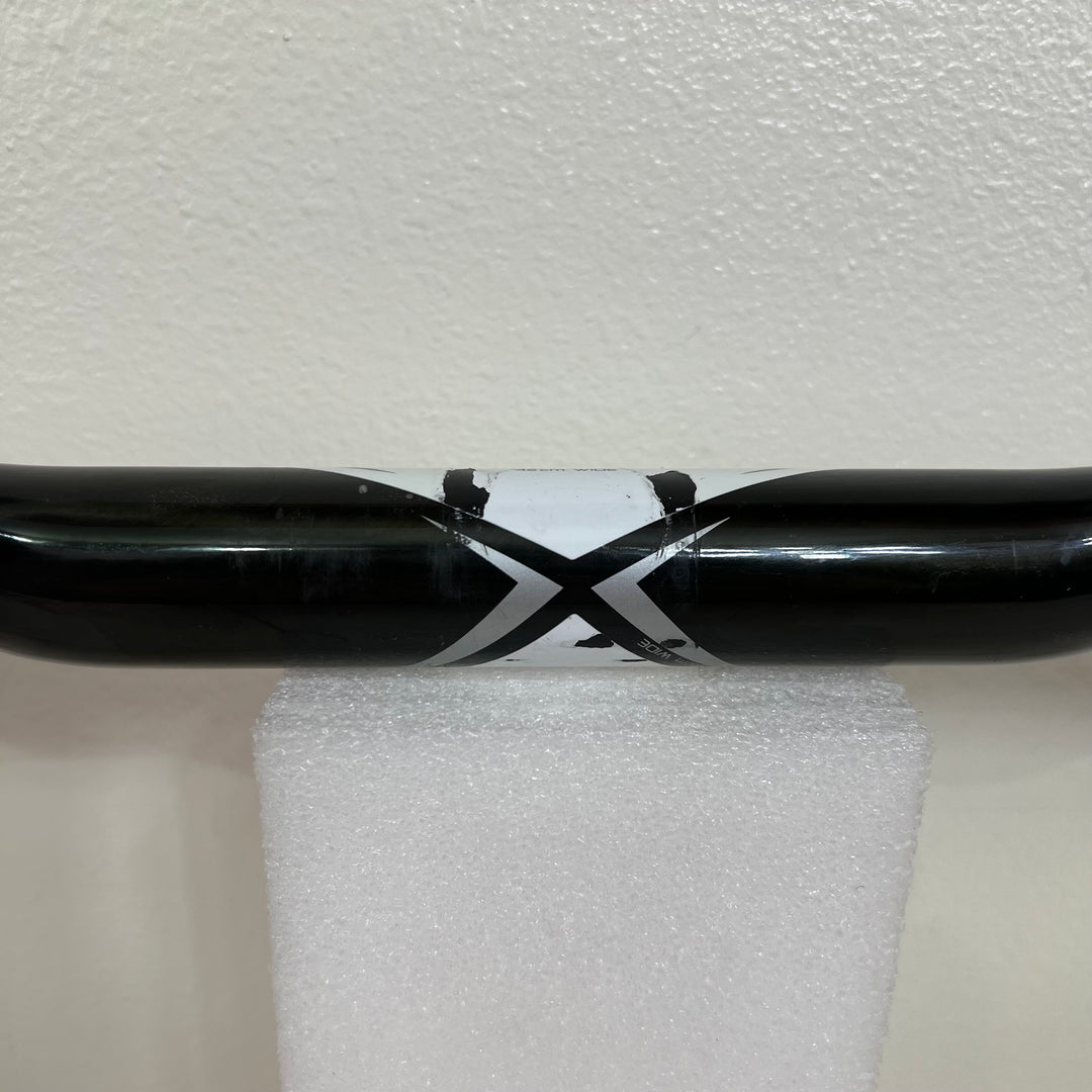 Used Bontrager Blade RXL VR-C Carbon Fiber Bike Handlebar, 31.8mm, 42 cm, 235g