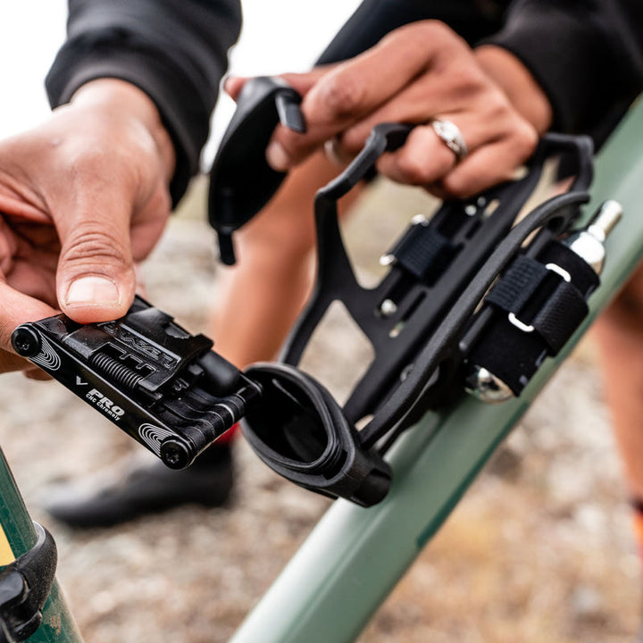 Lezyne Tubeless Flow Storage Cage Loaded - W/O Co2 Cartridges